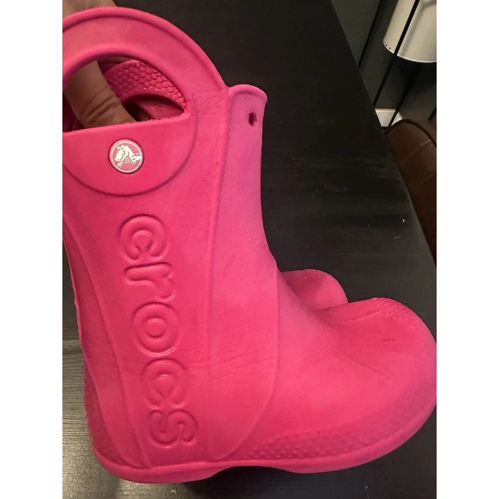 Crocs Pink Rain Boots Pull On Lightweight Rubber Girls Size 9